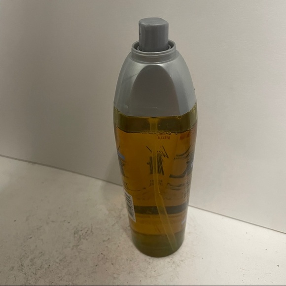 Wella Liquid Hair Brilliant Spray Gel HTF - Picture 3 of 4